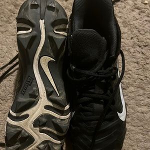 Selling my grandson’s cleats size 7.5
